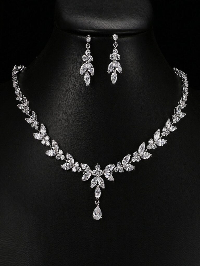 “Diamond Set – A Sparkling Symbol of Elegance and Timeless Beauty”